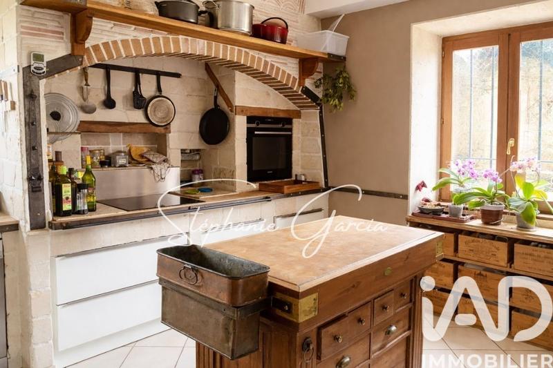 Maison - 315 m² - 10 pièces