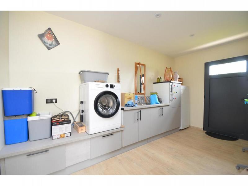 Maison - 194 m² - 6 pièces