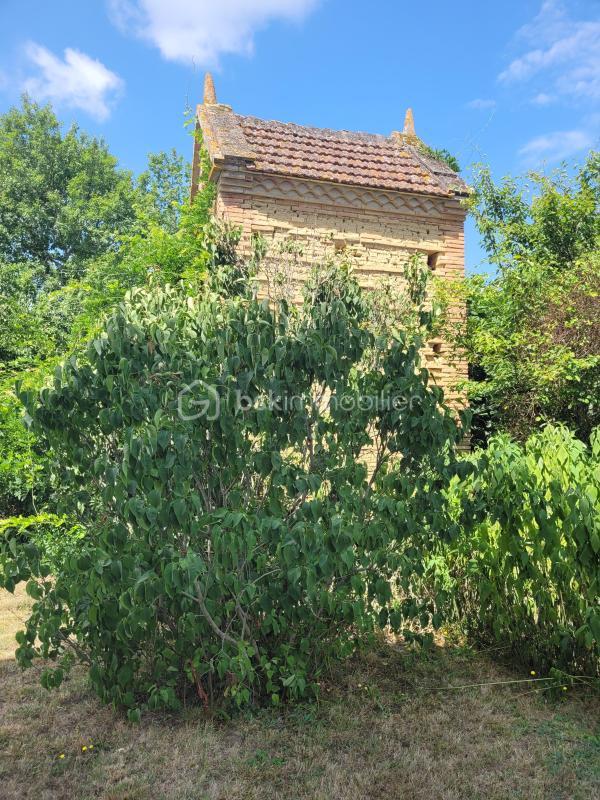 Maison - 366 m² - 8 pièces