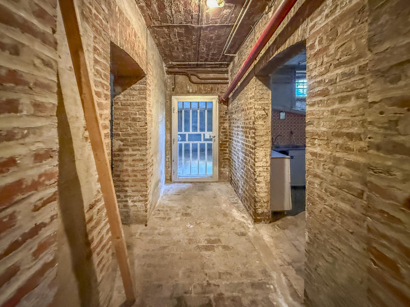 Maison - 198 m² - 7 pièces