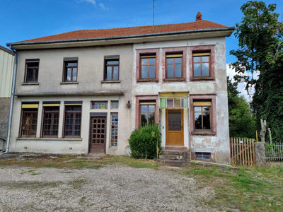 Maison traditionnelle - 269 m² - 6 pièces