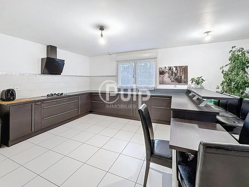 Pavillon - 123 m² - 7 pièces