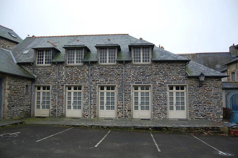 Studio - 25 m² - 1 pièce