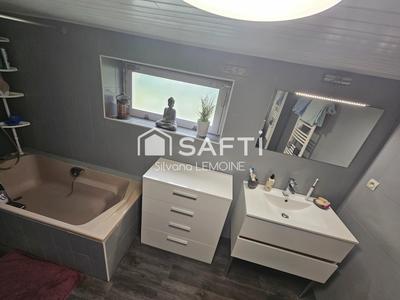 Maison - 214 m² - 7 pièces