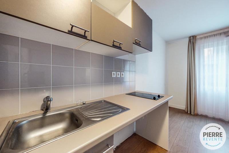 Studio - 30 m² - 1 pièce