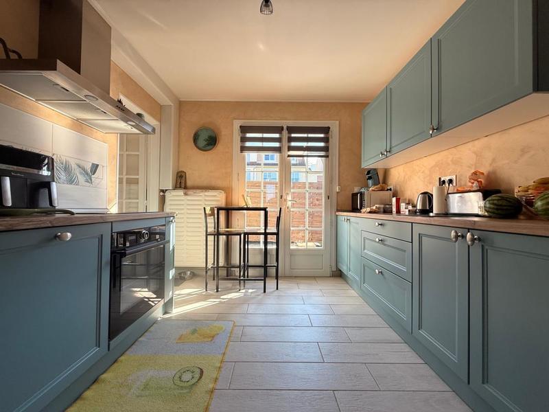 Maison - 90 m² - 4 pièces