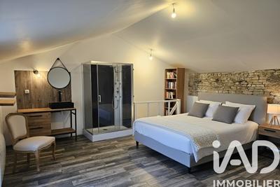 Maison - 197 m² - 7 pièces