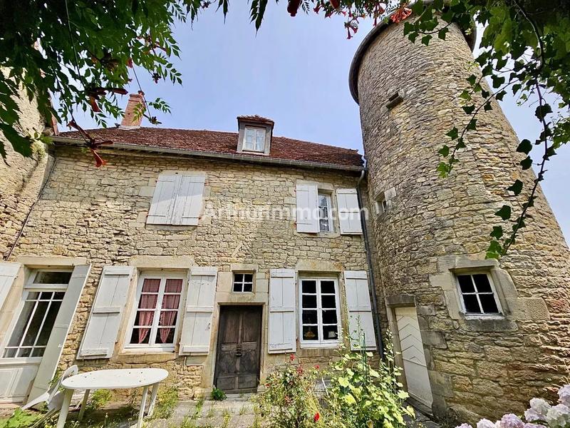 Maison - 273 m² - 11 pièces