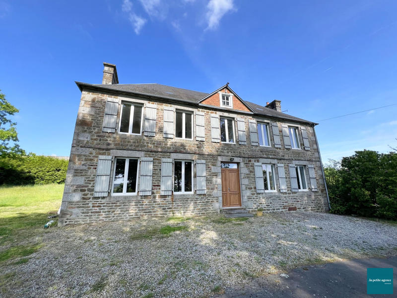 Maison - 350 m² - 11 pièces