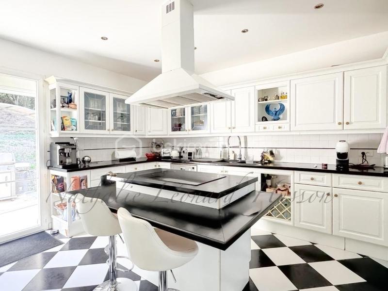 Maison - 150 m² - 7 pièces