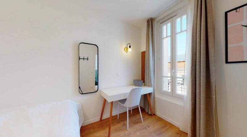 Chambre - 15 m² - 9 pièces