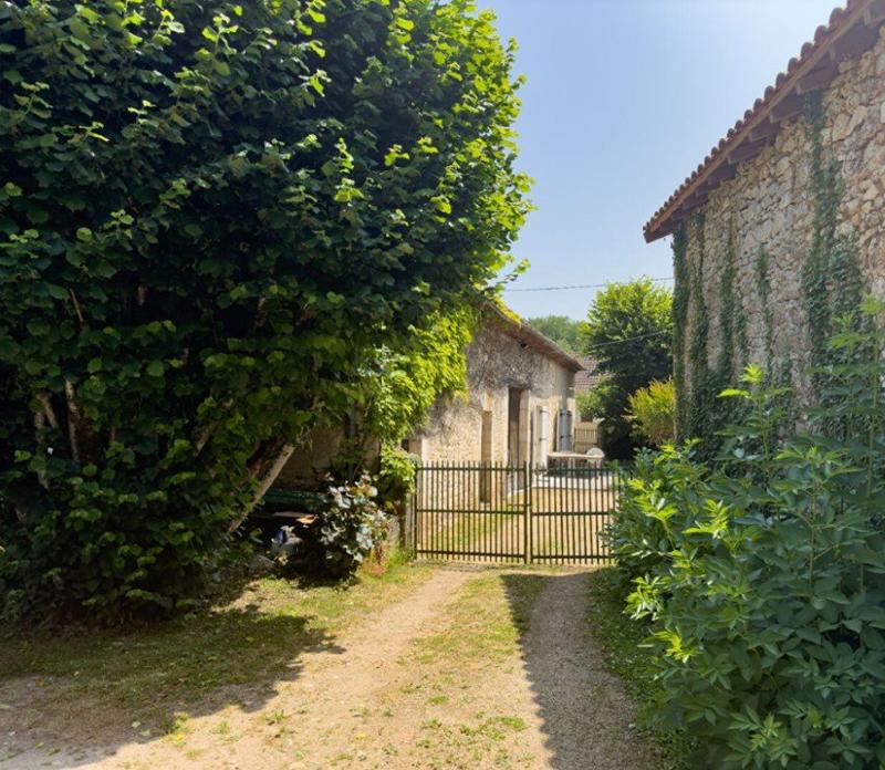 Corps de ferme - 90 m² - 5 pièces