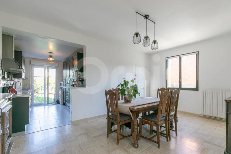 Maison - 92 m² - 4 pièces