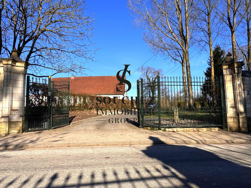 Maison - 195 m² - 6 pièces