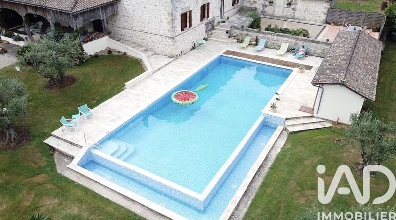 Maison - 289 m² - 7 pièces