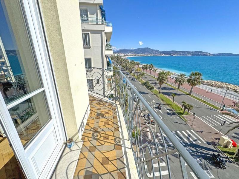 Appartement - 90 m² - 3 pièces