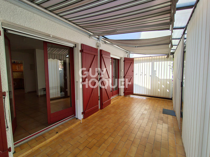 Villa - 100 m² - 5 pièces