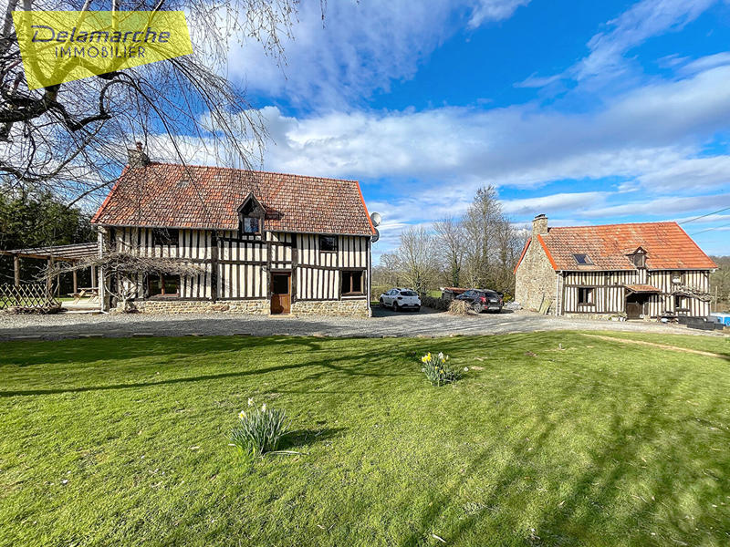 Maison - 222 m² - 8 pièces