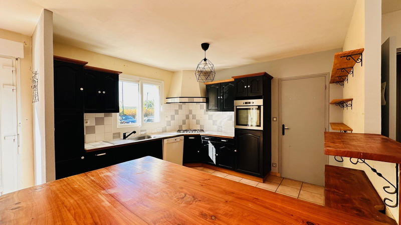 Maison - 153 m² - 8 pièces