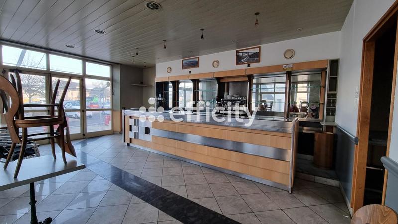 Maison - 200 m² - 10 pièces