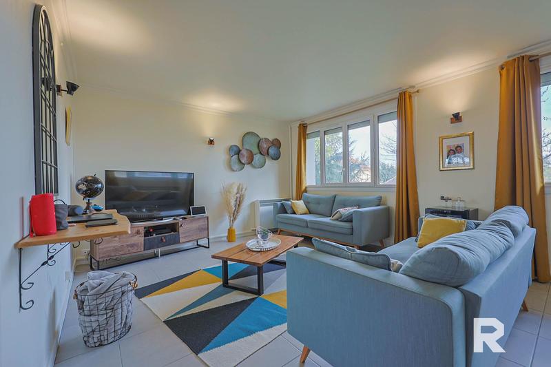 Appartement - 104 m² - 5 pièces