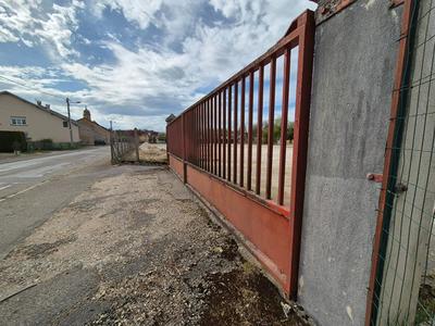 Entrepôt - 2 400 m²