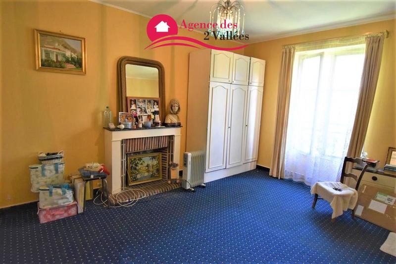 Maison - 212 m² - 8 pièces