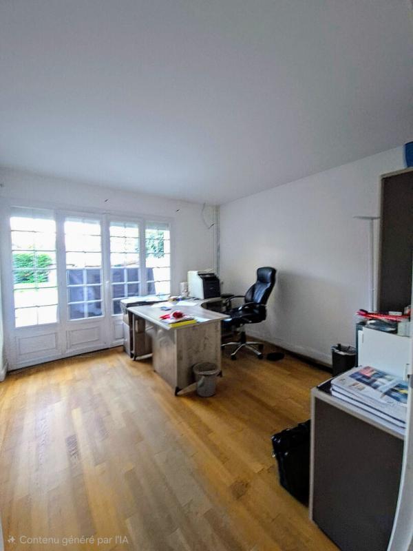 Maison - 205 m² - 7 pièces