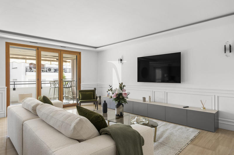 Appartement - 165 m² - 5 pièces