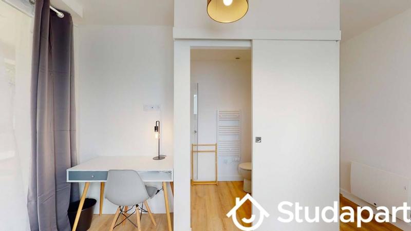 Chambre - 10 m² - 1 pièce