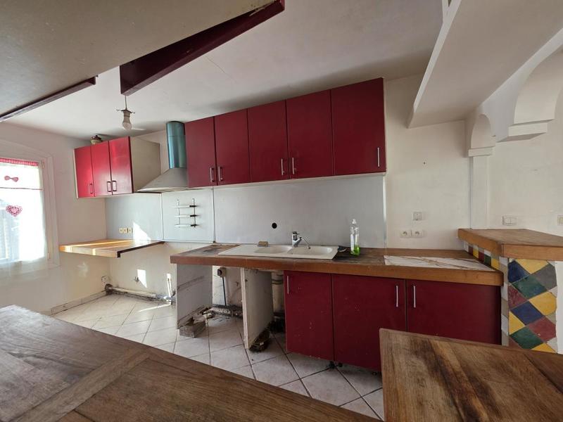 Maison - 239 m² - 8 pièces