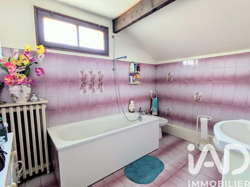 Maison - 98 m² - 6 pièces