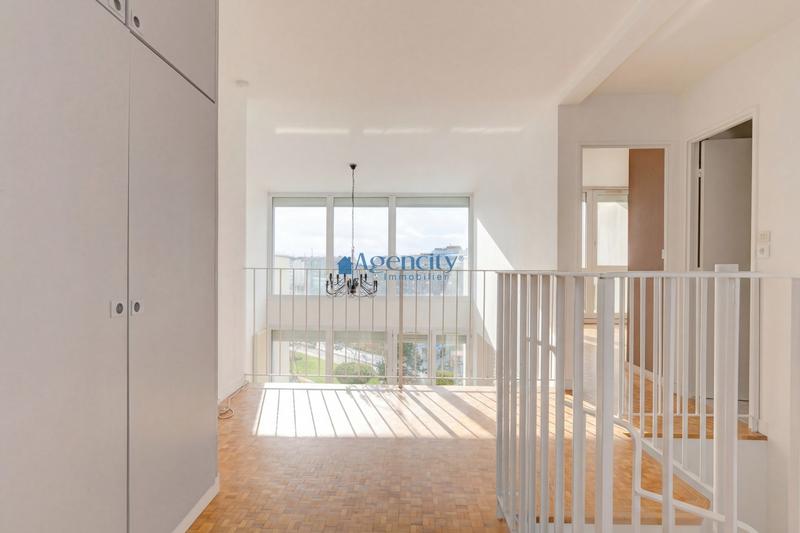 Duplex - 122 m² - 6 pièces