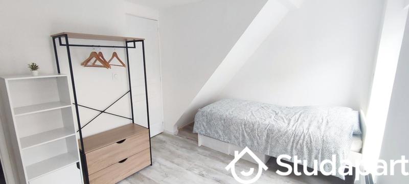 Chambre - 12 m² - 1 pièce