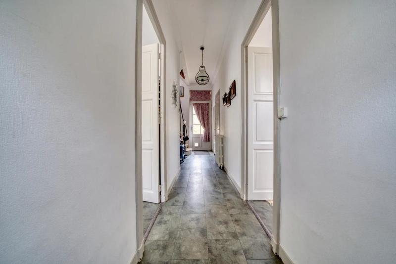 Maison - 190 m² - 6 pièces