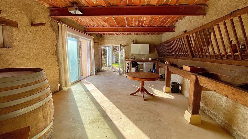 Propriété - 105 m² - 10 pièces