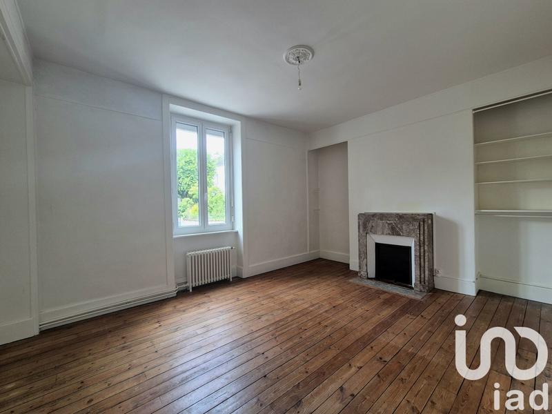 Maison - 250 m² - 8 pièces