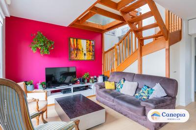 Appartement - 96 m² - 5 pièces