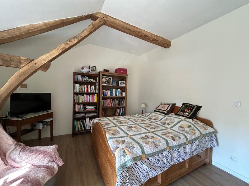 Maison - 207 m² - 9 pièces