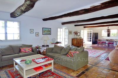 Mas - 250 m² - 8 pièces