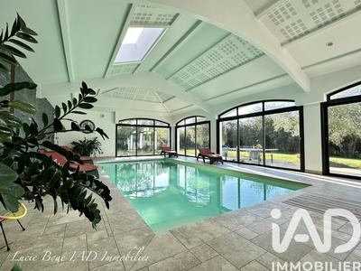 Maison de maîtres - 270 m² - 10 pièces