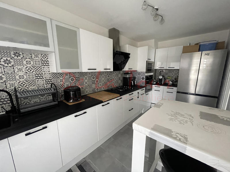 Appartement - 70 m² - 3 pièces