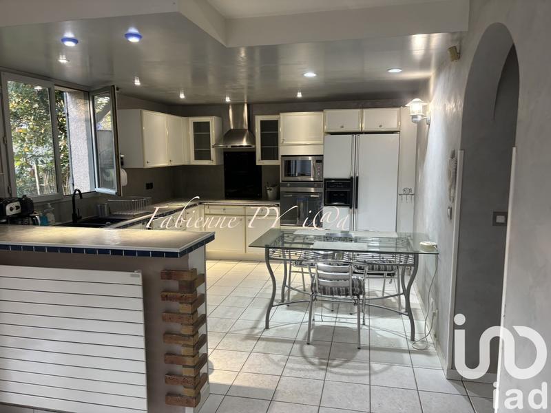 Maison - 164 m² - 6 pièces