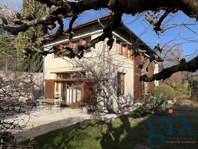 Maison - 170 m² - 7 pièces