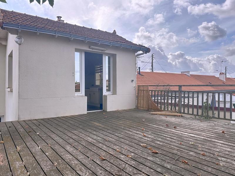 Maison - 177 m² - 9 pièces
