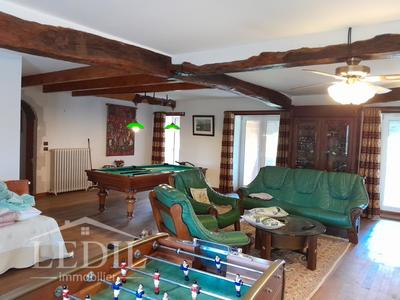Propriété - 280 m² - 5 pièces
