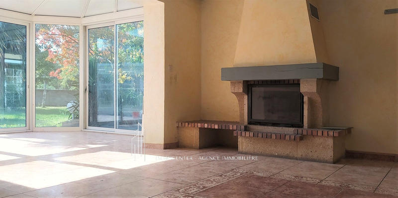 Villa - 220 m² - 9 pièces