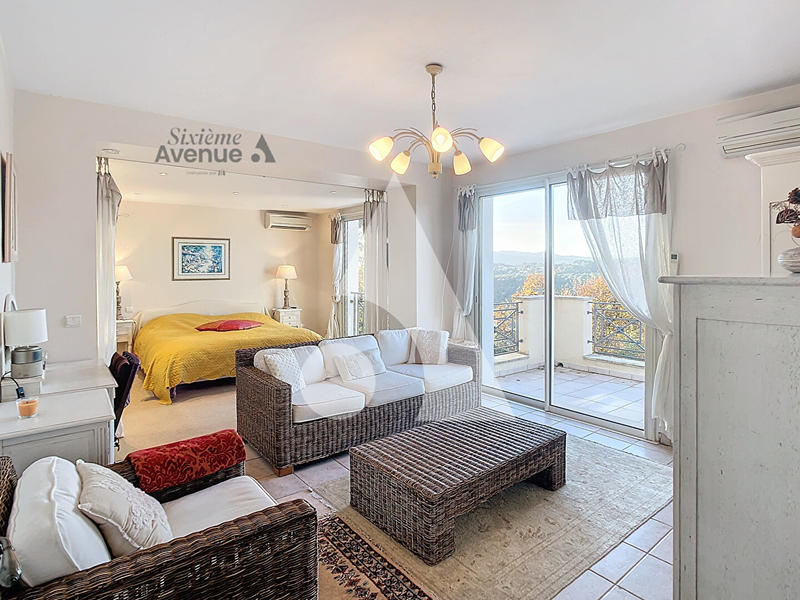 Villa - 247 m² - 7 pièces