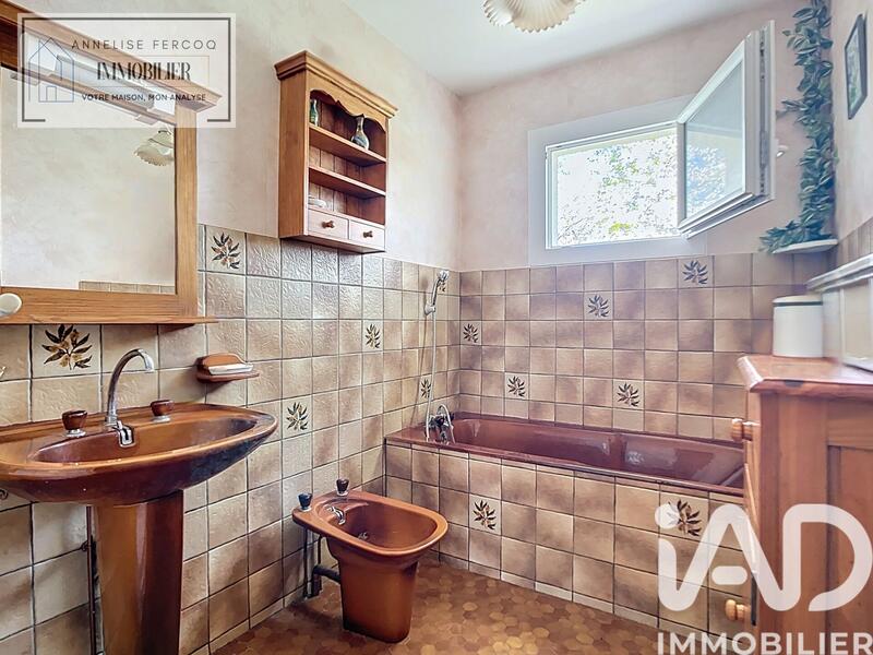 Maison - 159 m² - 7 pièces