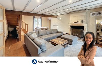 Maison - 217 m² - 8 pièces